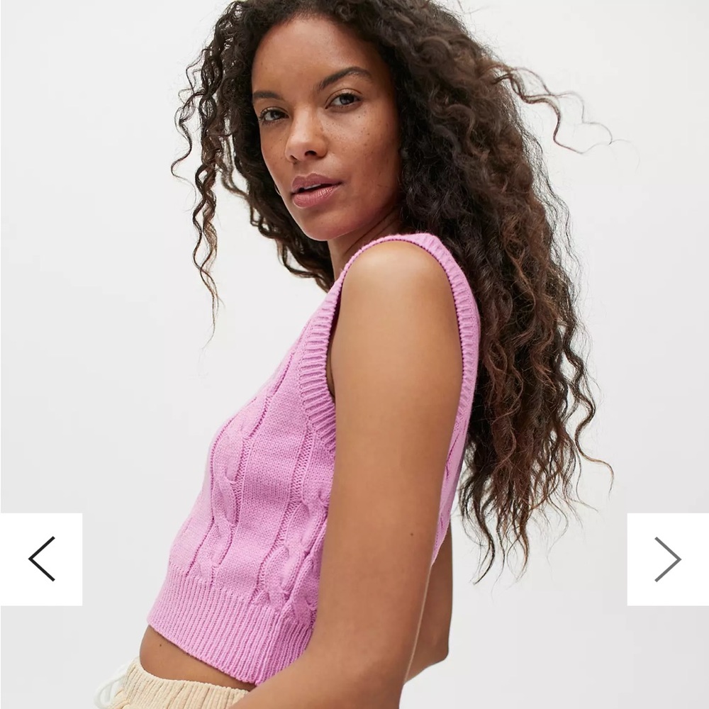 Urban Outfitters iets frans... Cable Knit Cropped Sweater Vest - Picture 2 of 4